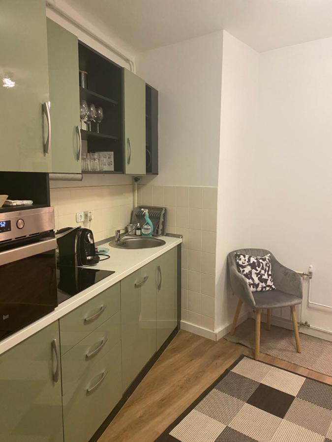 Tatra Apartment By The Danube Fully Accessible บูดาเปสต์ ภายนอก รูปภาพ