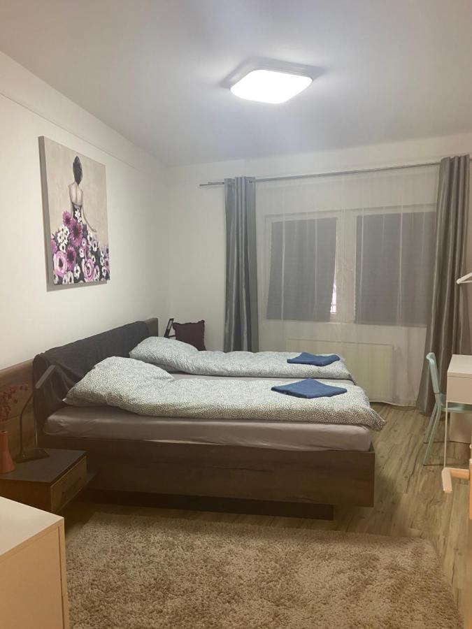 Tatra Apartment By The Danube Fully Accessible บูดาเปสต์ ภายนอก รูปภาพ