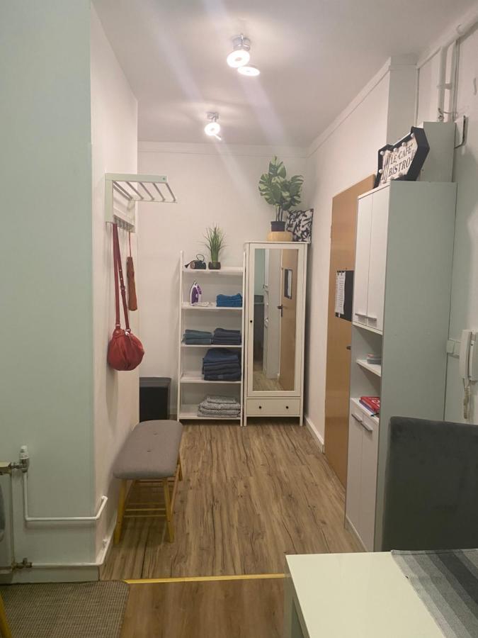 Tatra Apartment By The Danube Fully Accessible บูดาเปสต์ ภายนอก รูปภาพ